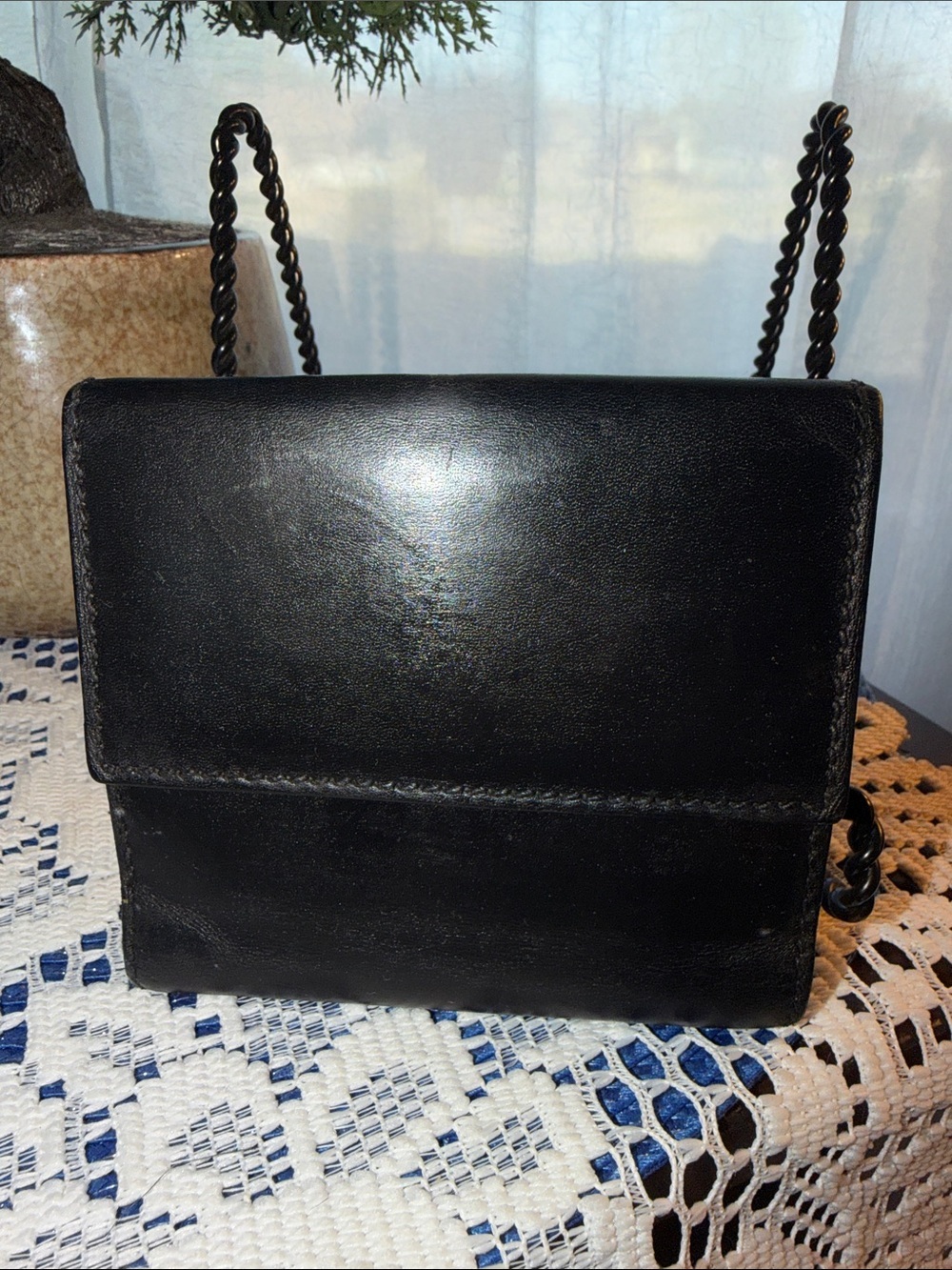 Gucci Black Leather Wallet with Gold Ring Hardware - Picture 3 of 10